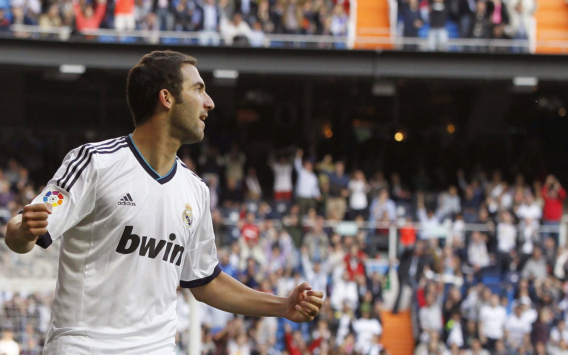 《英雄联盟》世界观故事线持续推进,粉丝热议,英雄联盟世界观英雄排名