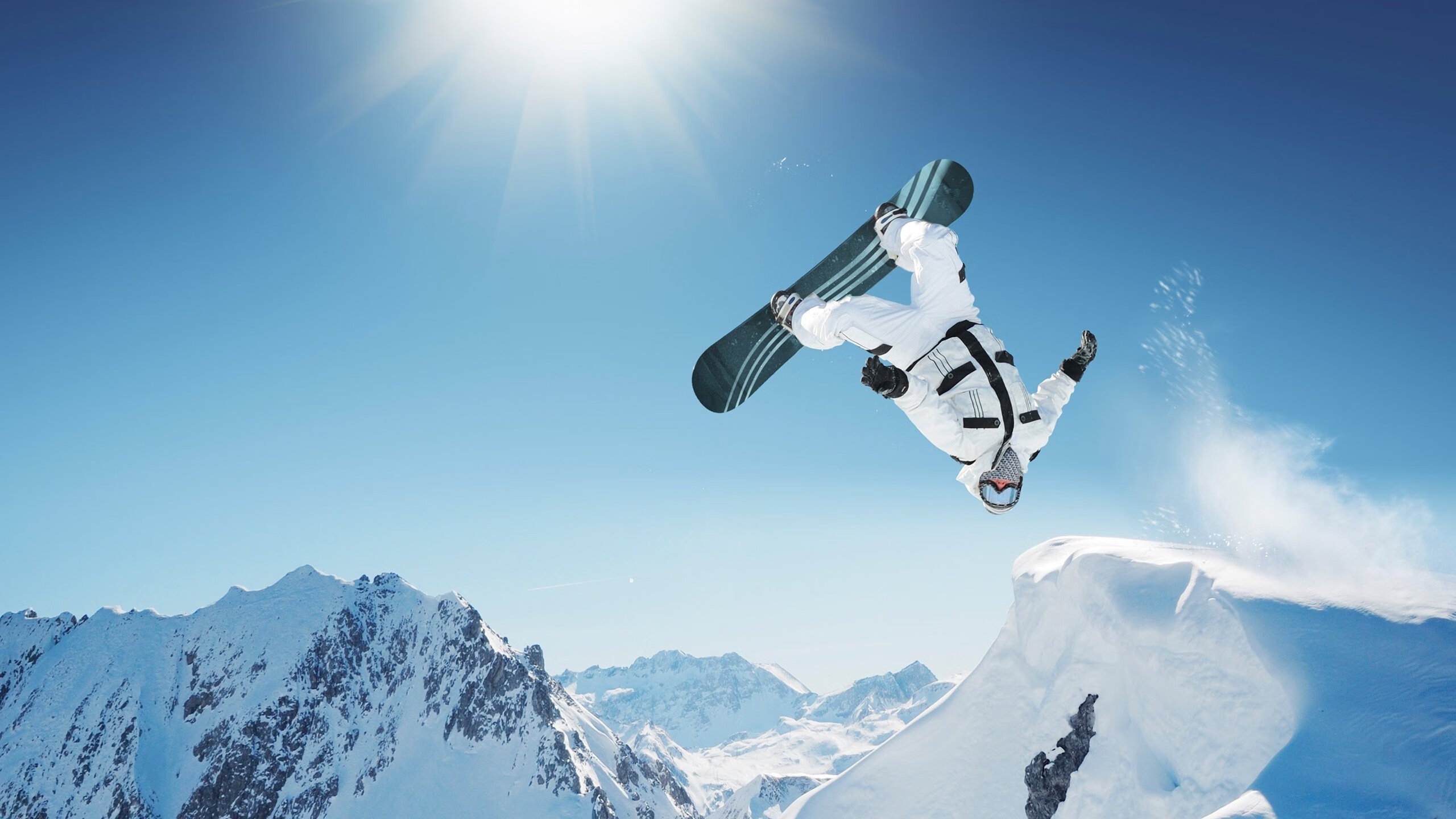 世界足球年轻球员排行榜，迄今为止当选世界足球先生最年轻的球星